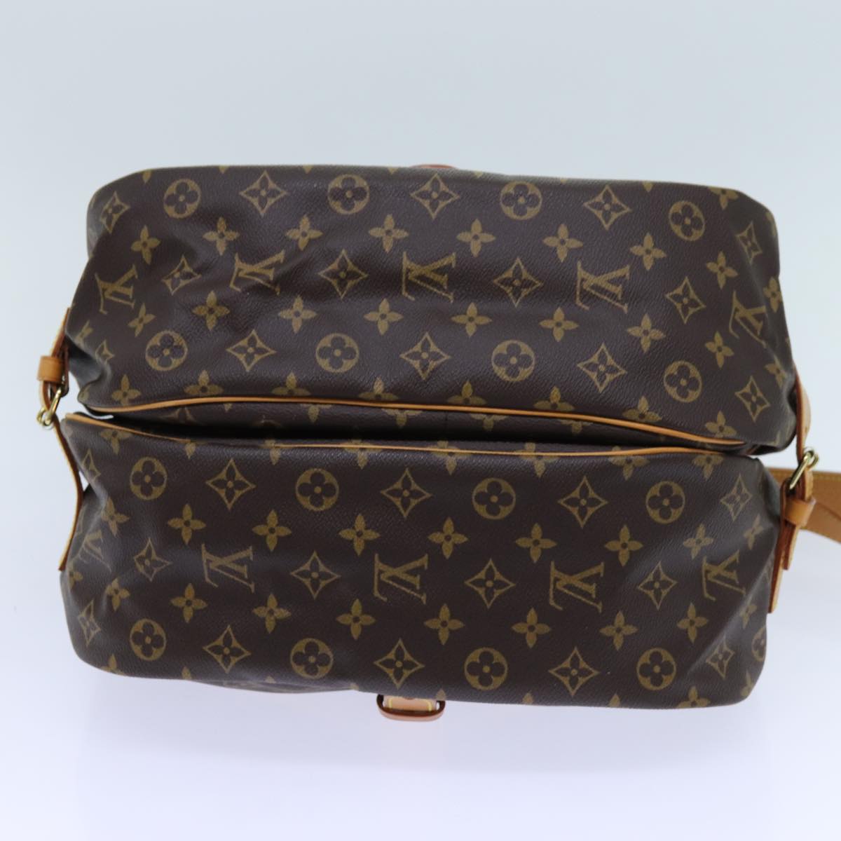 LOUIS VUITTON Monogram Saumur 35 Shoulder Bag M42254 LV Auth 71604A