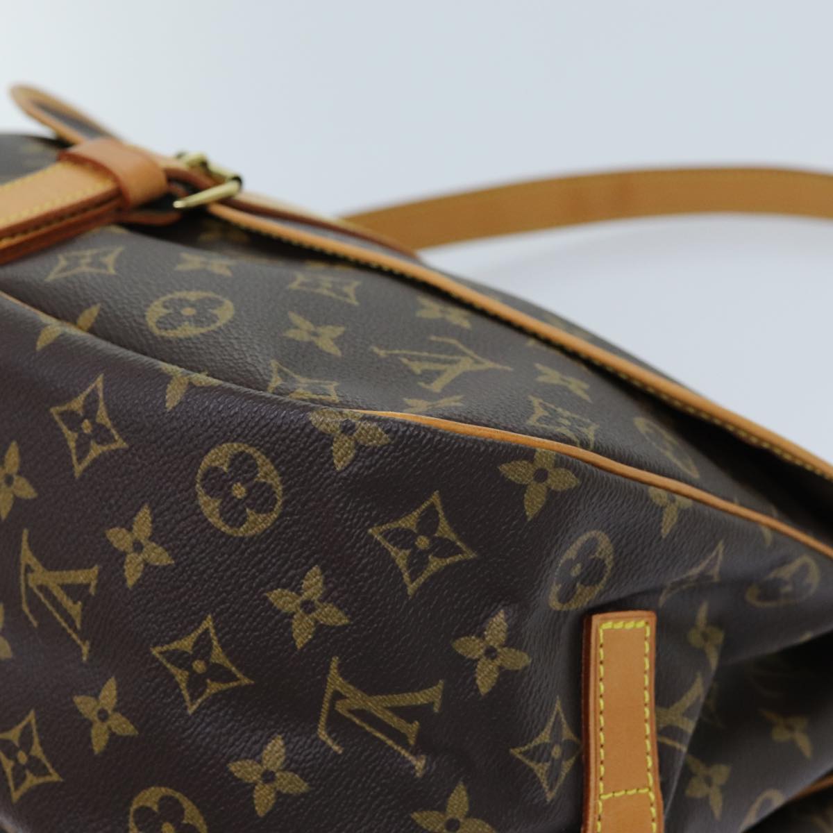 LOUIS VUITTON Monogram Saumur 35 Shoulder Bag M42254 LV Auth 71604A