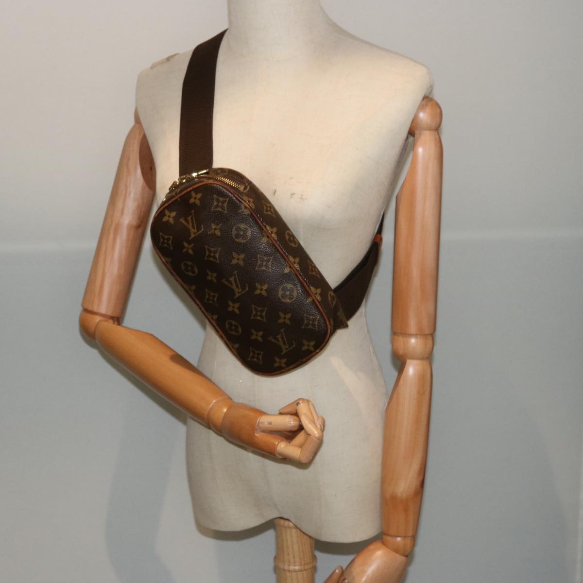 LOUIS VUITTON Monogram Pochette Gange Shoulder Bag M51870 LV Auth 71636