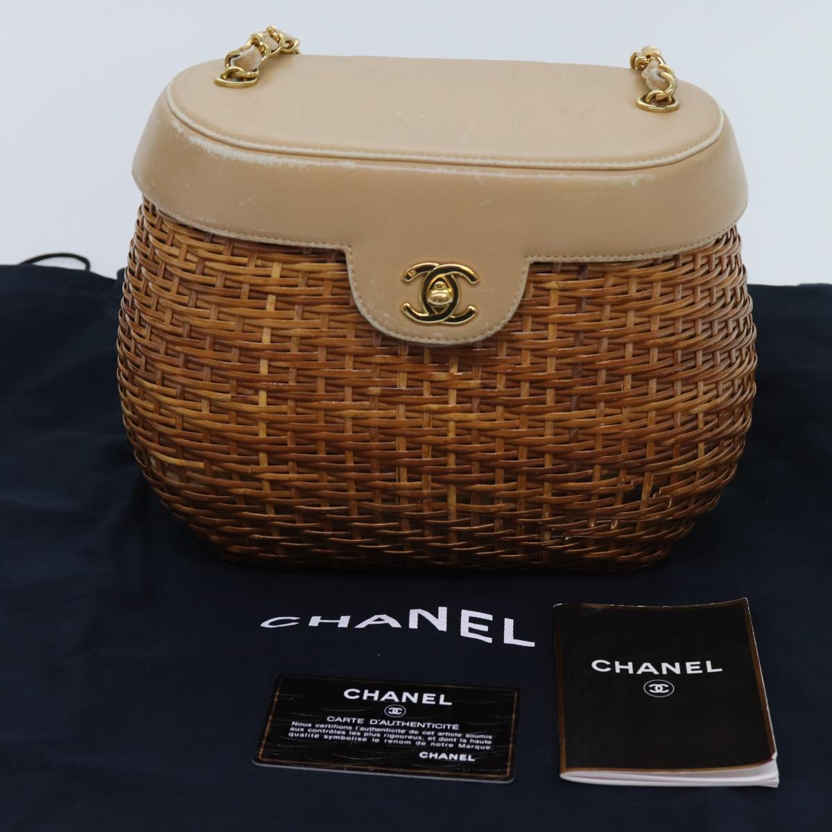 CHANEL Chain Shoulder Bag Wicker Beige CC Auth 71642A