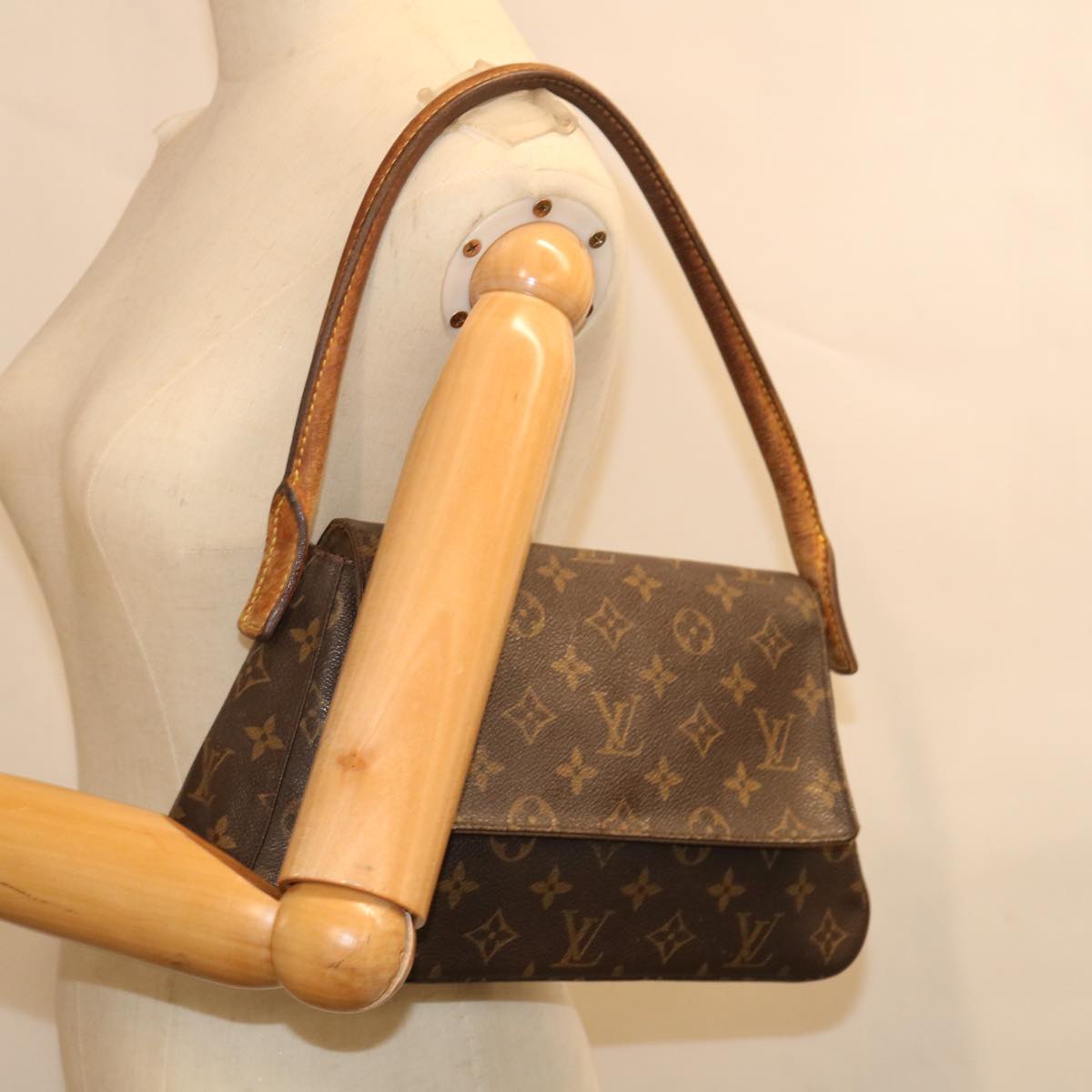 LOUIS VUITTON Monogram Mini Looping Shoulder Bag M51147 LV Auth 71700