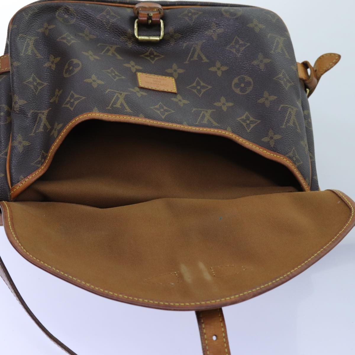 LOUIS VUITTON Monogram Saumur 30 Shoulder Bag M42256 LV Auth 71707