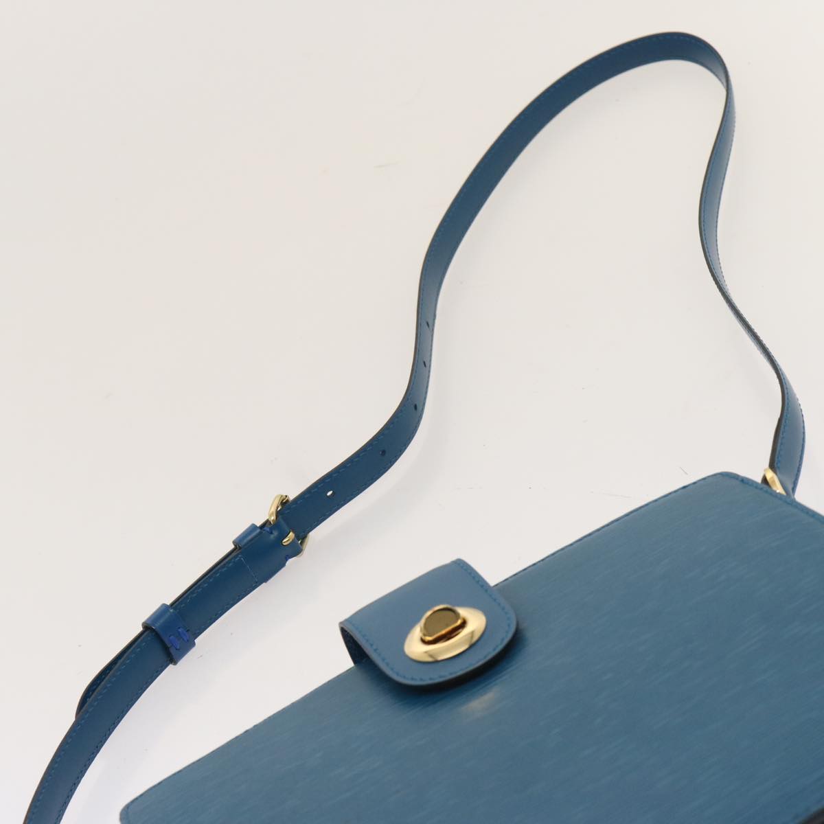 LOUIS VUITTON Epi Capuchin Shoulder Bag Blue M52345 LV Auth 71712