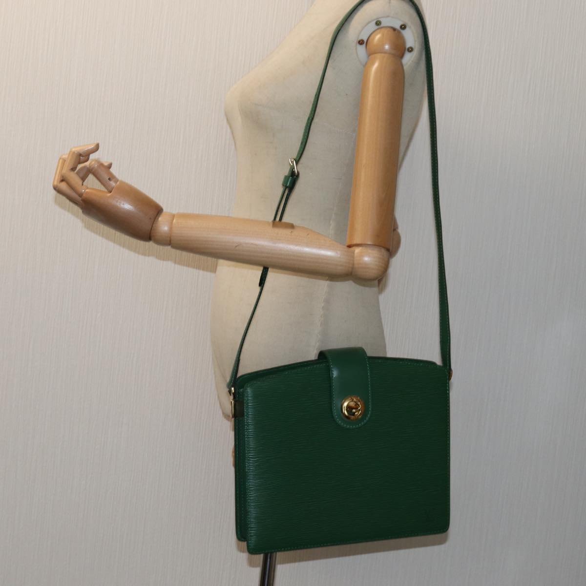 LOUIS VUITTON Epi Capuchin Shoulder Bag Green M52344 LV Auth 71713