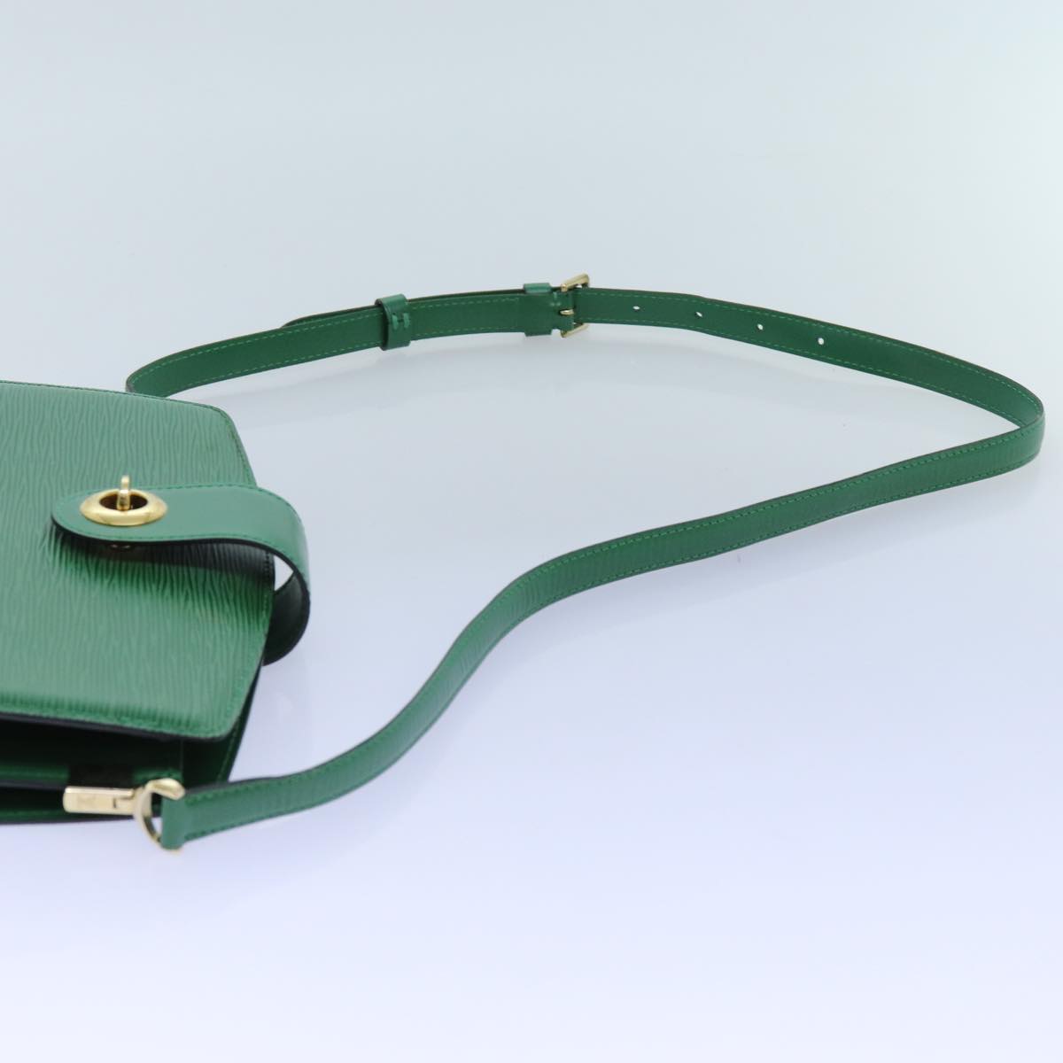 LOUIS VUITTON Epi Capuchin Shoulder Bag Green M52344 LV Auth 71713