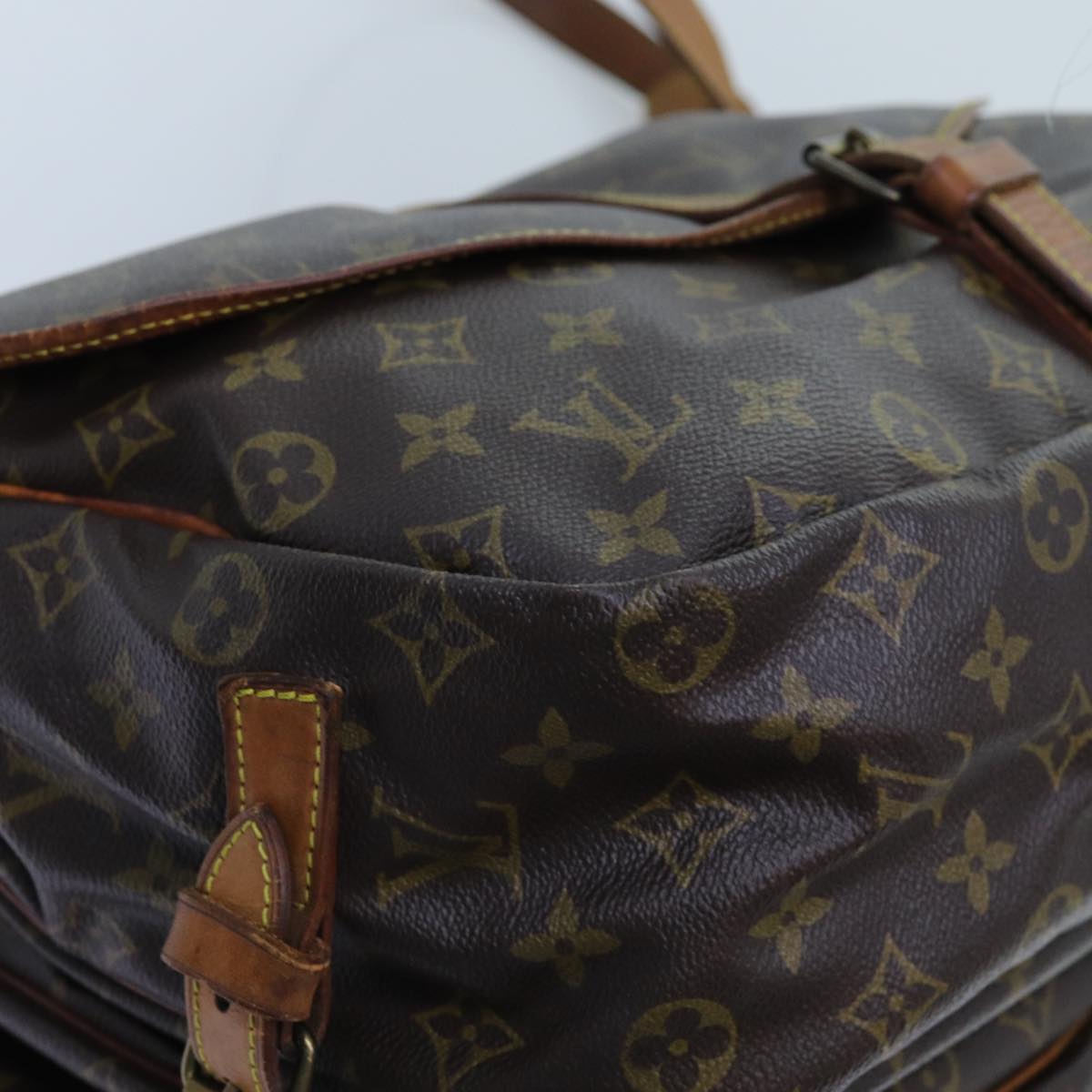 LOUIS VUITTON Monogram Saumur 35 Shoulder Bag M42254 LV Auth 71716