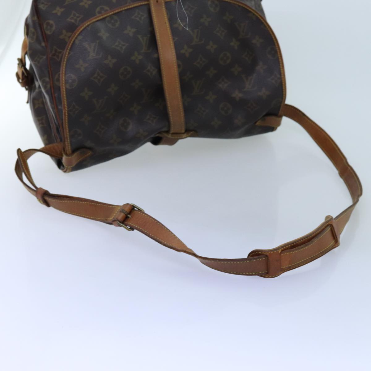 LOUIS VUITTON Monogram Saumur 35 Shoulder Bag M42254 LV Auth 71716