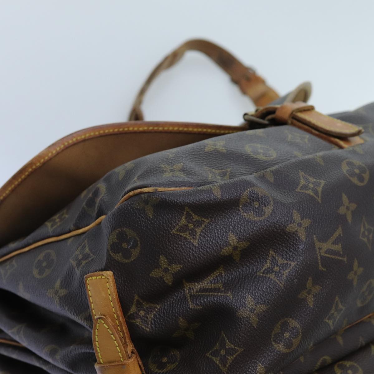 LOUIS VUITTON Monogram Saumur 35 Shoulder Bag M42254 LV Auth 71717