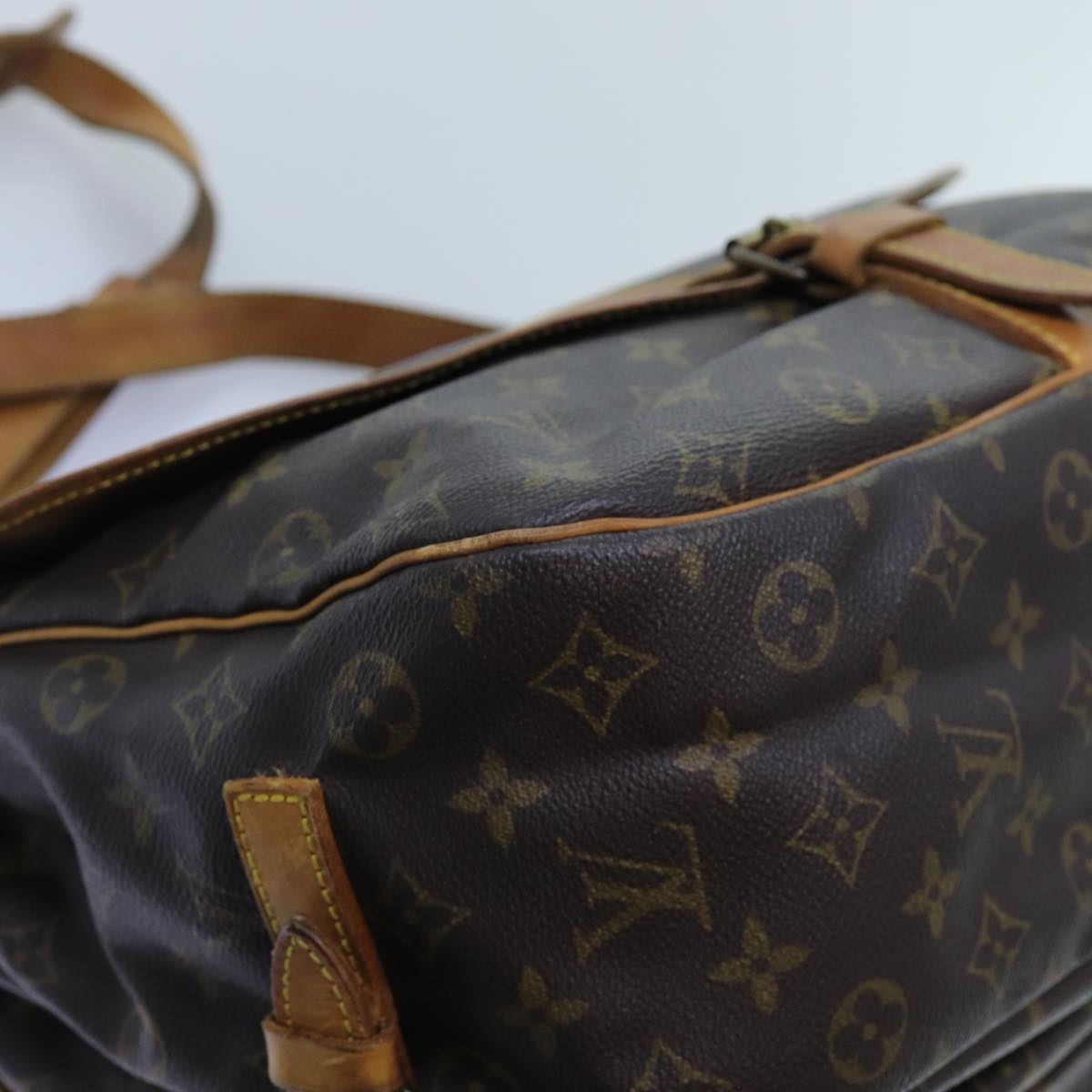 LOUIS VUITTON Monogram Saumur 35 Shoulder Bag M42254 LV Auth 71717