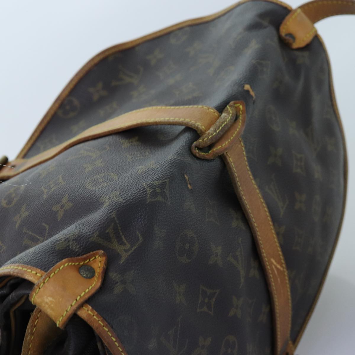 LOUIS VUITTON Monogram Saumur 35 Shoulder Bag M42254 LV Auth 71717