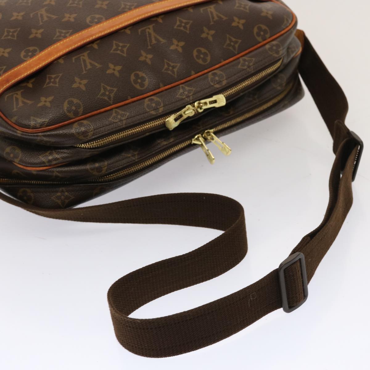 LOUIS VUITTON Monogram Reporter GM Shoulder Bag M45252 LV Auth 71719