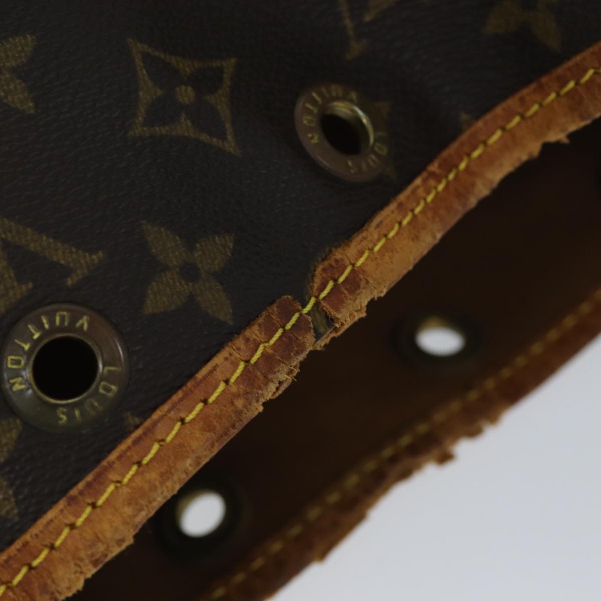 LOUIS VUITTON Monogram Petit Noe Shoulder Bag M42226 LV Auth 71736