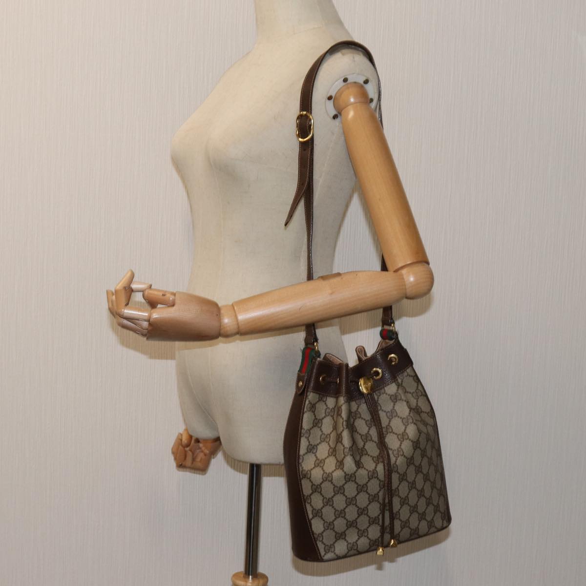 GUCCI GG Supreme Web Sherry Line Shoulder Bag PVC Beige 164 02 034 Auth 71812