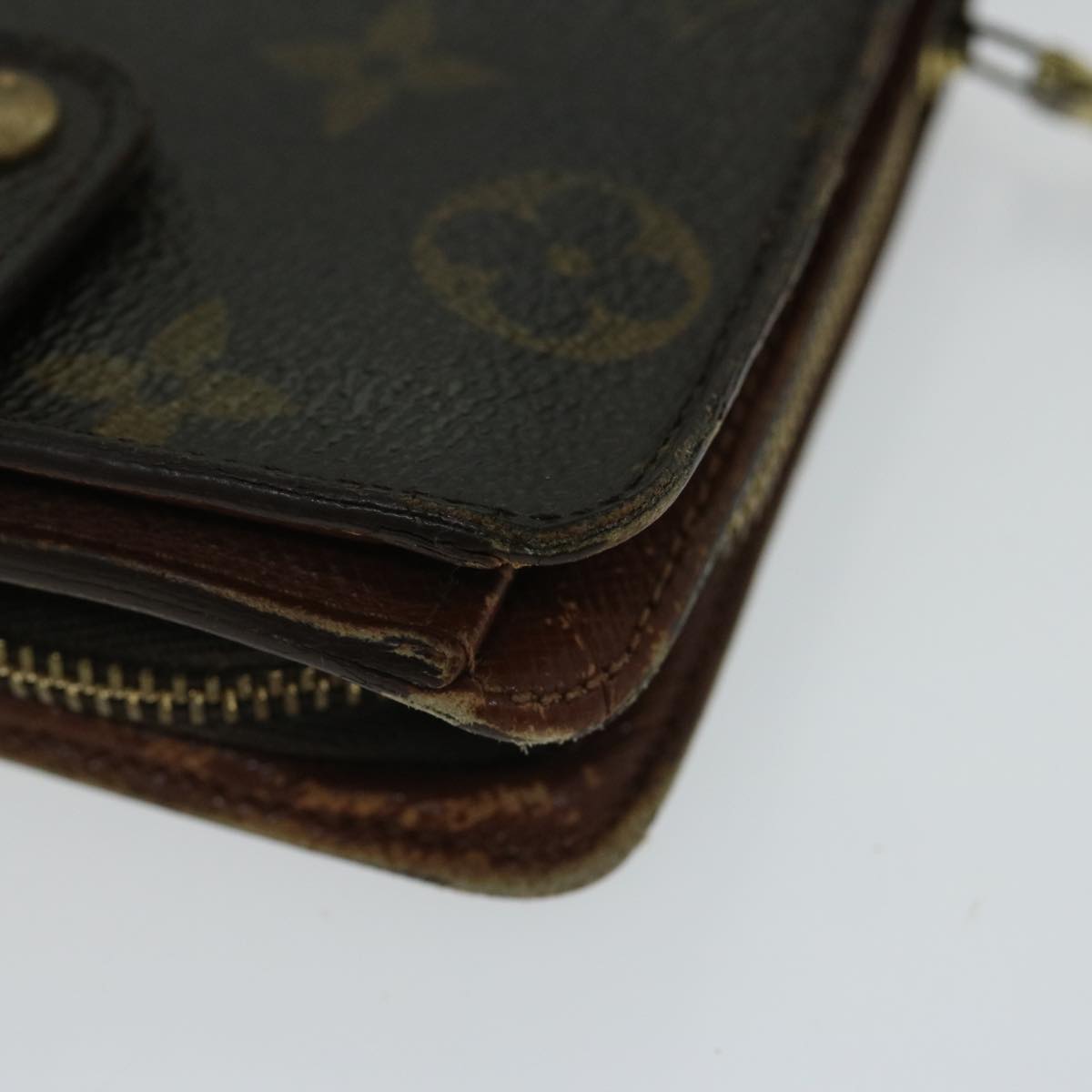 LOUIS VUITTON Monogram Compact Zip Wallet M61667 LV Auth 72142