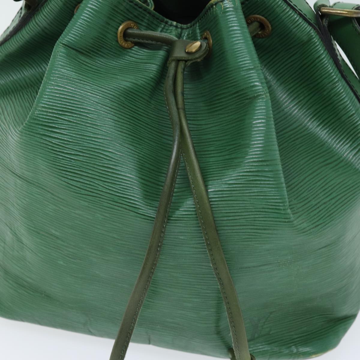 LOUIS VUITTON Epi Petit Noe Shoulder Bag Green M44104 LV Auth 72193