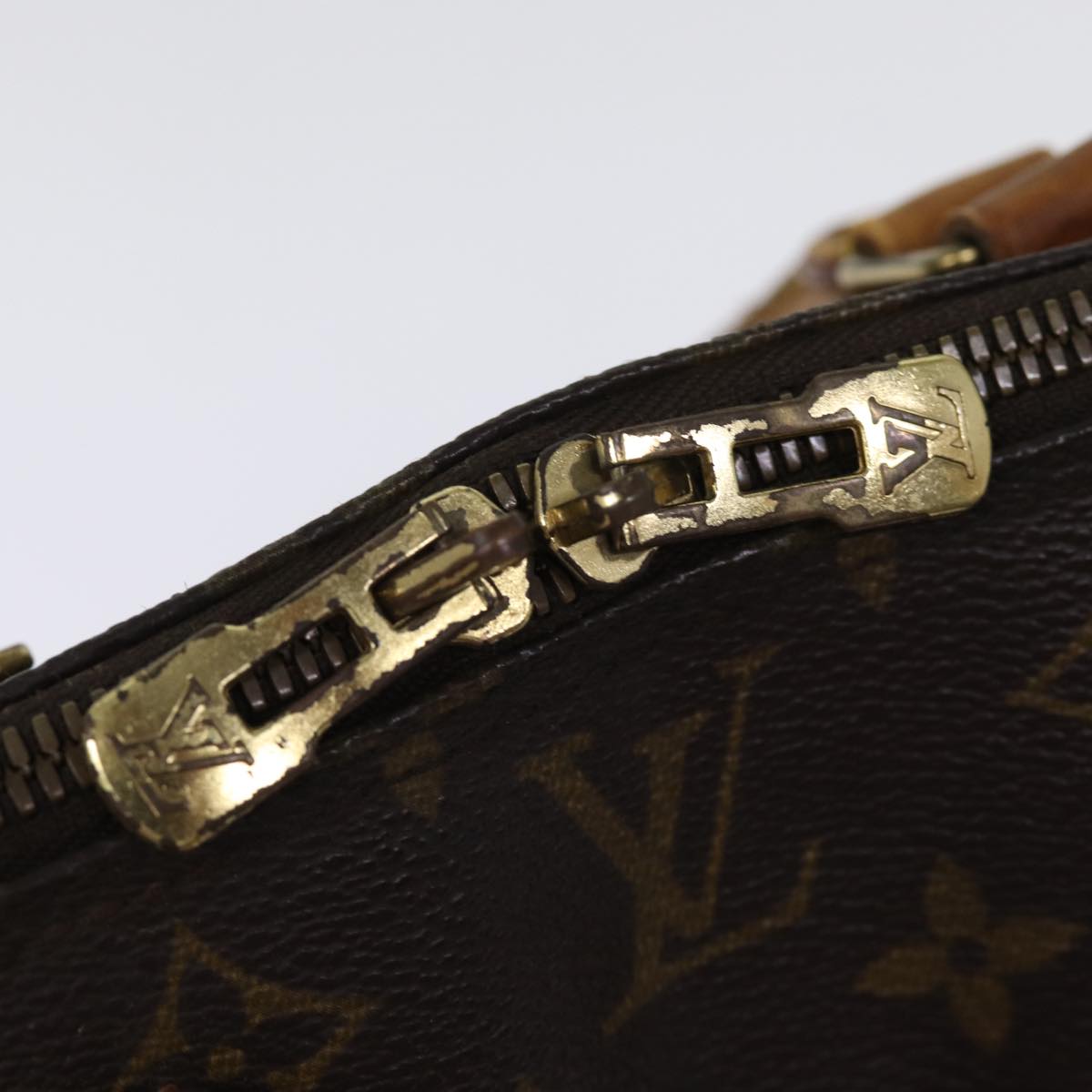 LOUIS VUITTON Monogram Alma Hand Bag M51130 LV Auth 72243