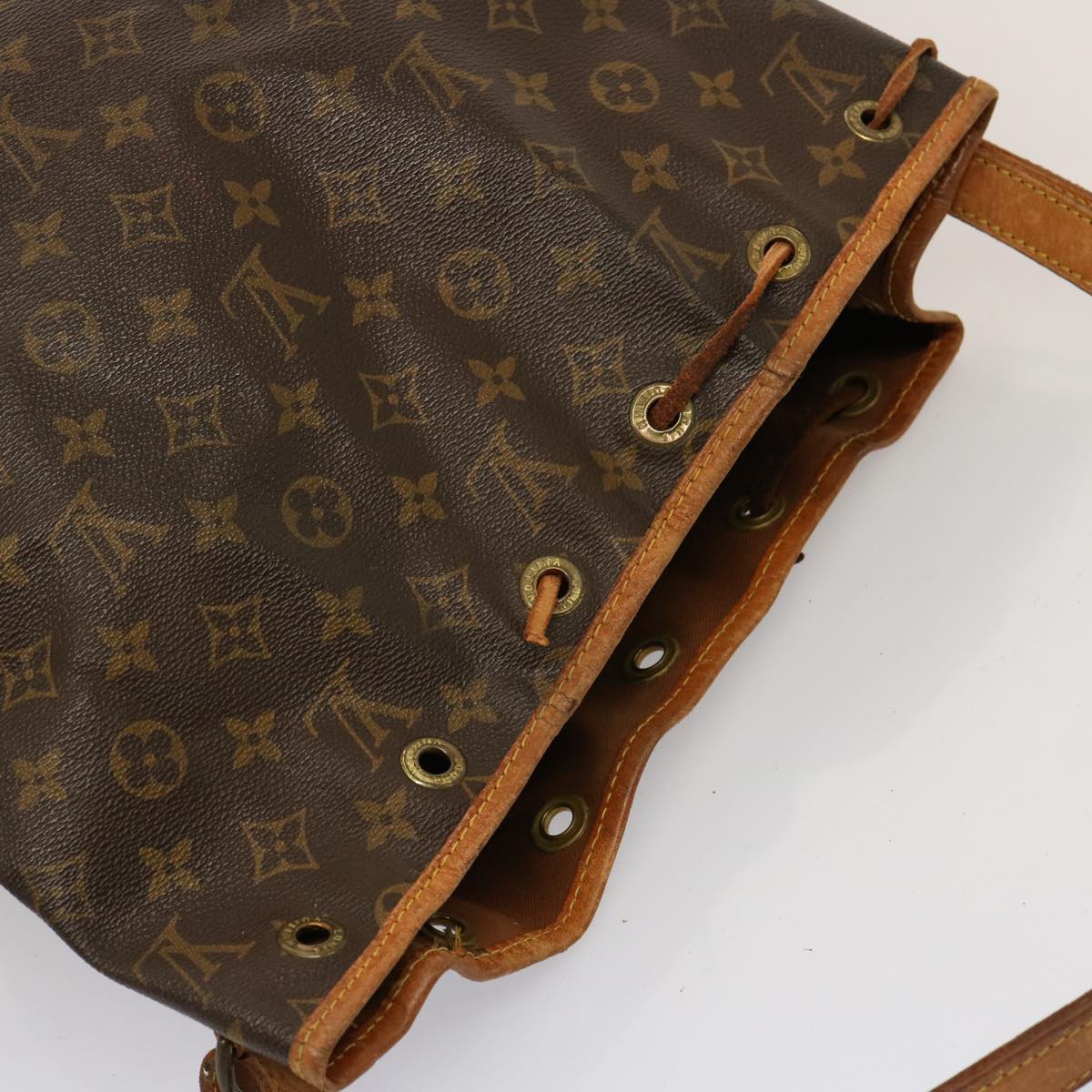 LOUIS VUITTON Monogram Petit Noe Shoulder Bag M42226 LV Auth 72282