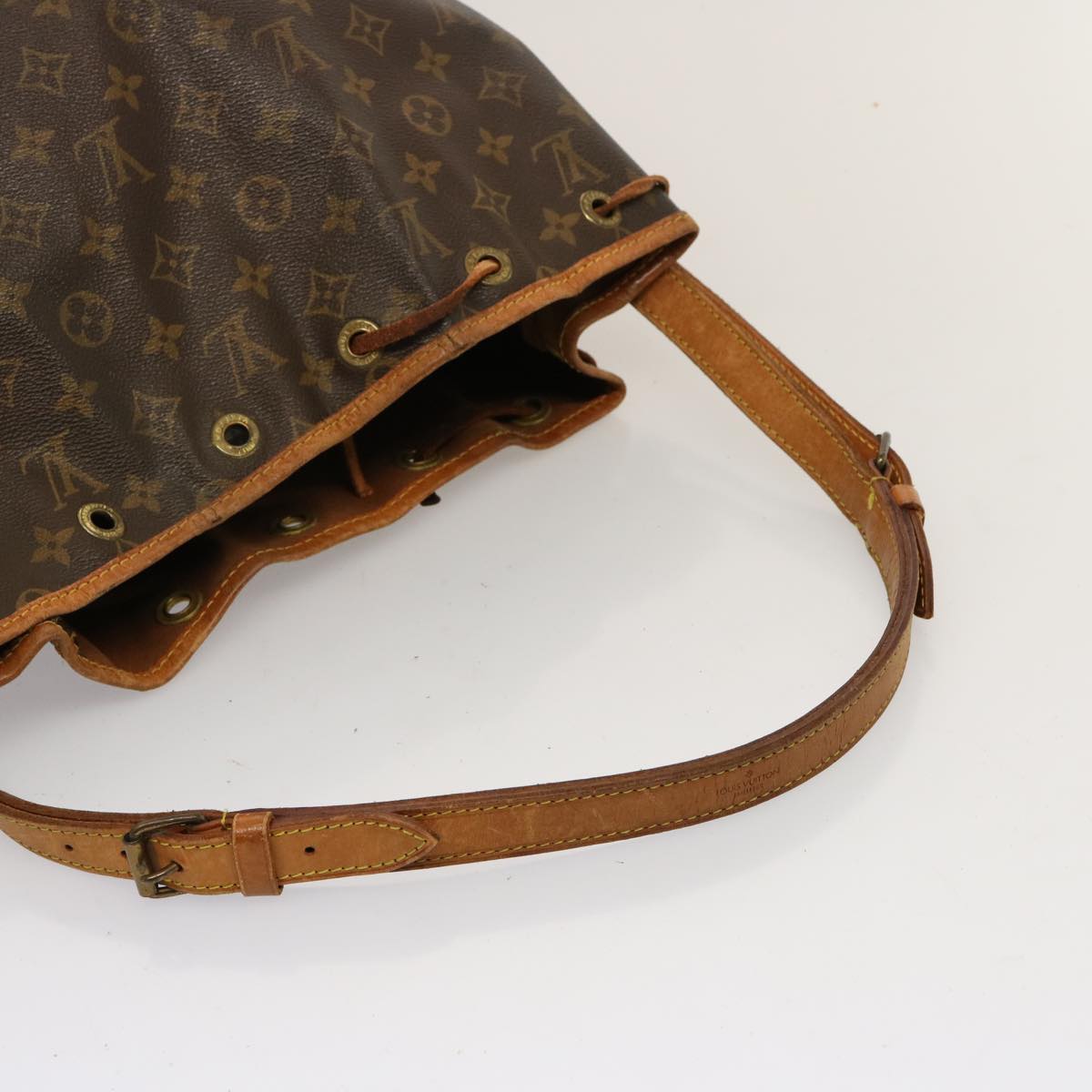 LOUIS VUITTON Monogram Petit Noe Shoulder Bag M42226 LV Auth 72282