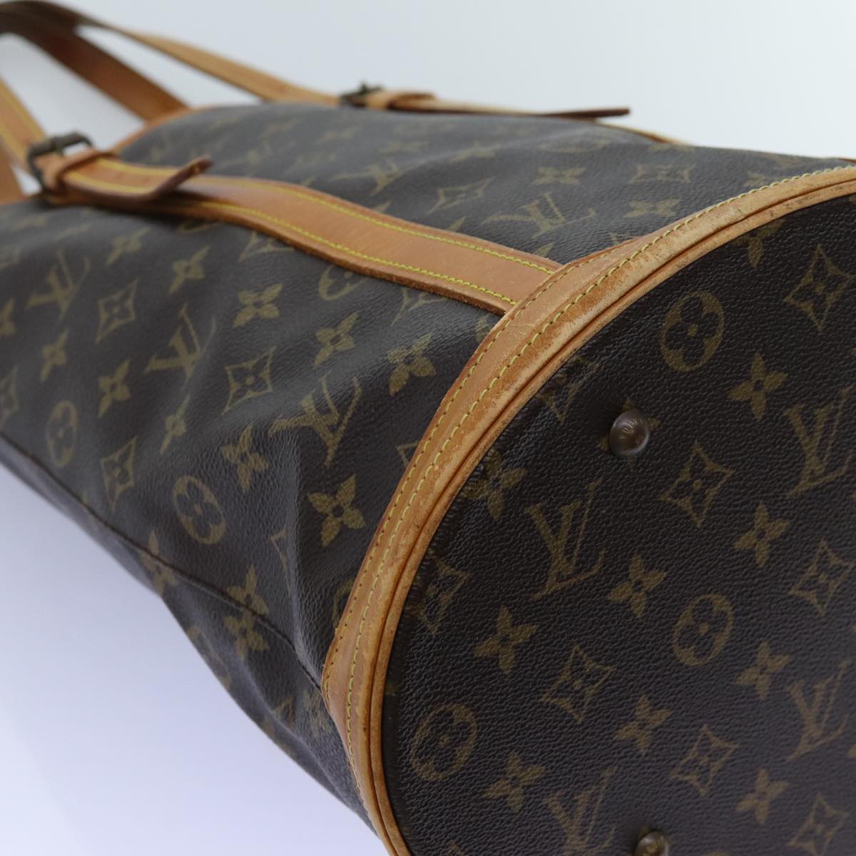 LOUIS VUITTON Monogram Bucket GM Shoulder Bag M42236 LV Auth 72360