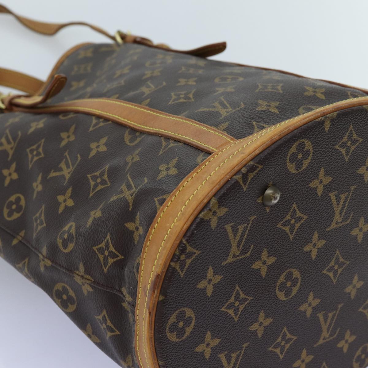 LOUIS VUITTON Monogram Bucket GM Shoulder Bag M42236 LV Auth 72362