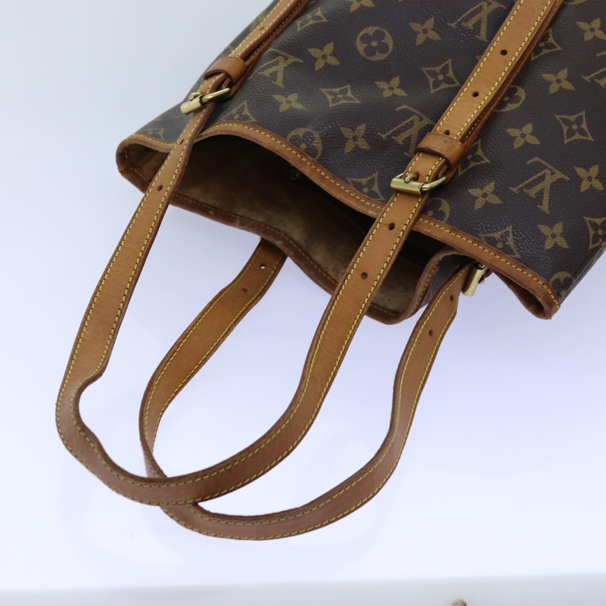 LOUIS VUITTON Monogram Bucket GM Shoulder Bag M42236 LV Auth 72362