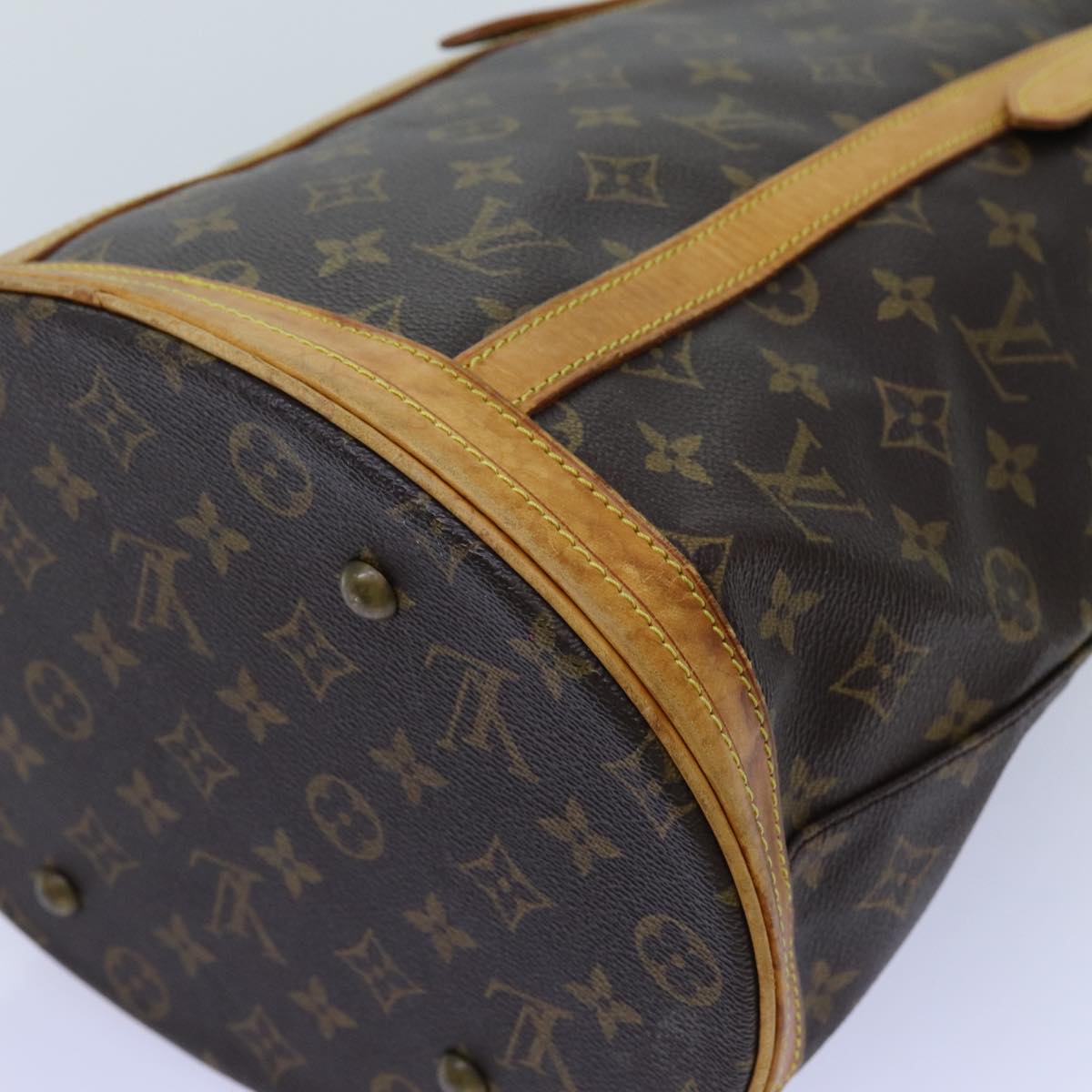 LOUIS VUITTON Monogram Bucket GM Shoulder Bag M42236 LV Auth 72364