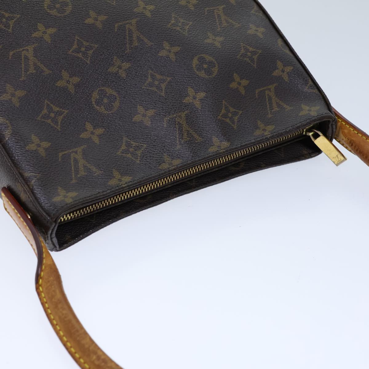 LOUIS VUITTON Monogram Looping MM Shoulder Bag M51146 LV Auth 72366