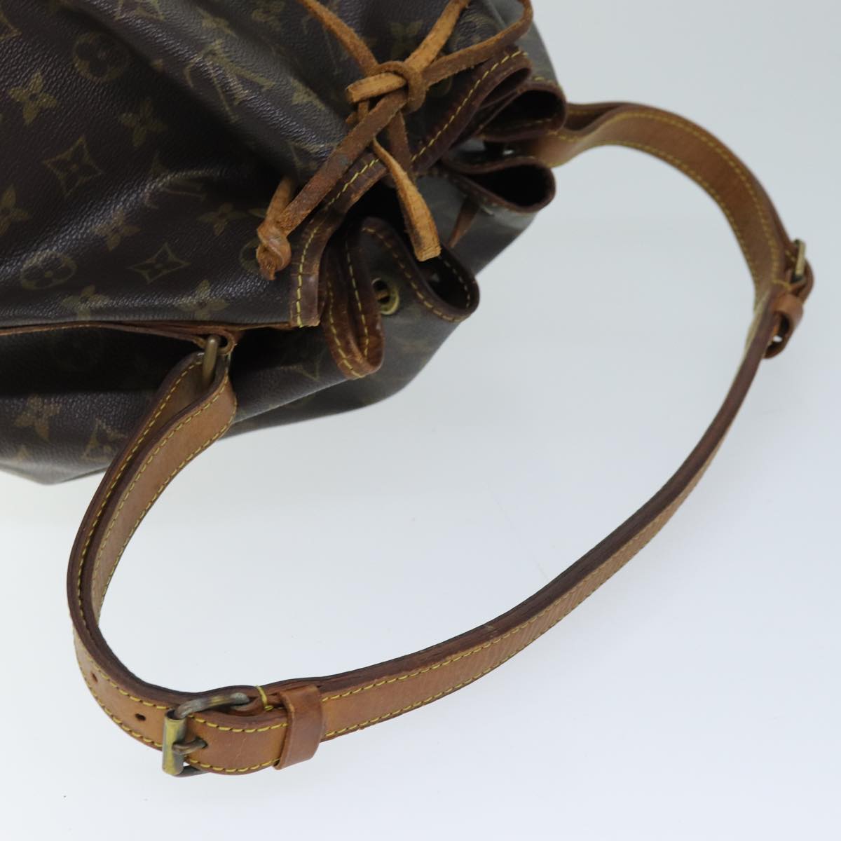 LOUIS VUITTON Monogram Noe Shoulder Bag M42224 LV Auth 72370