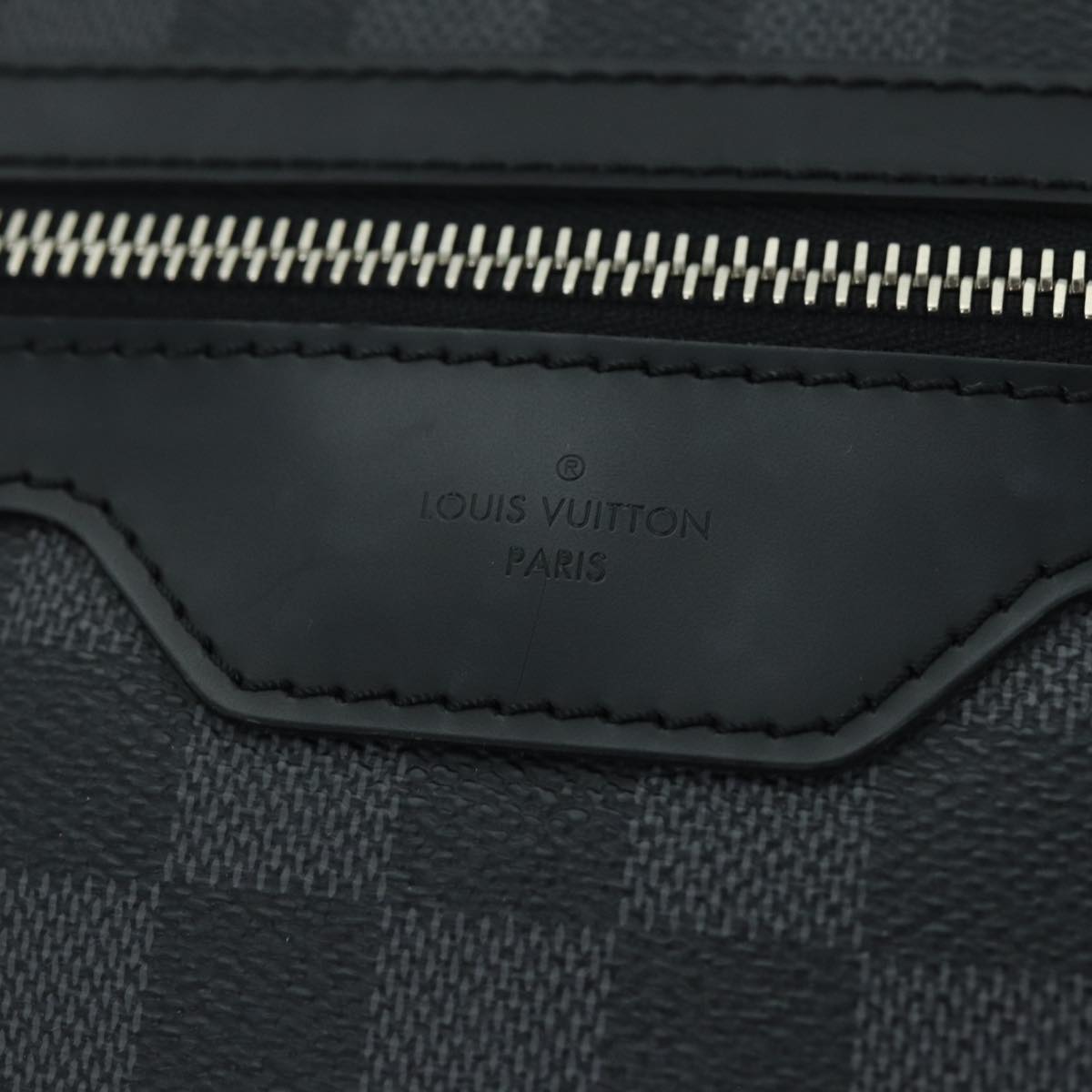 LOUIS VUITTON Damier Graphite Tomas Shoulder Bag N58028 LV Auth 72432A