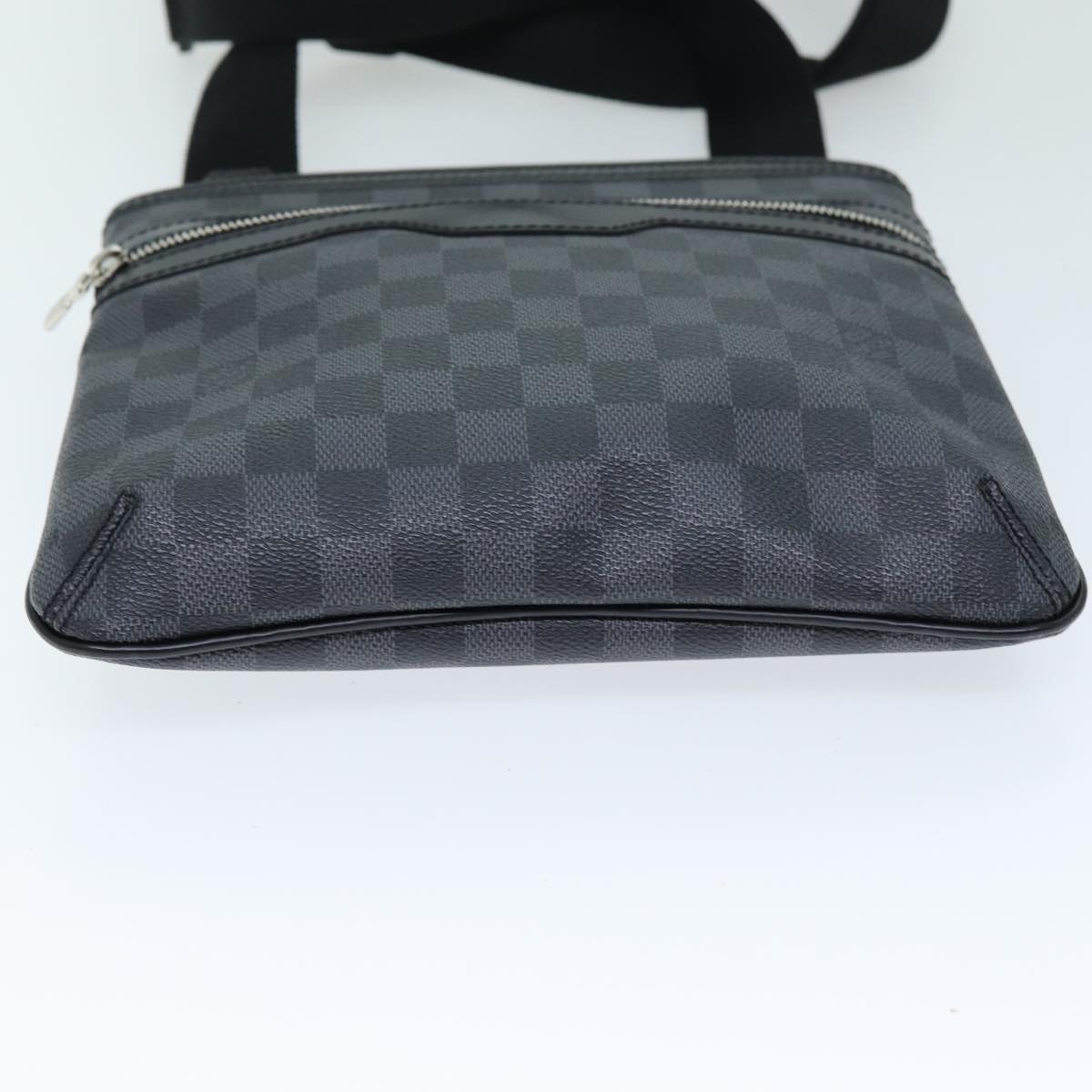 LOUIS VUITTON Damier Graphite Tomas Shoulder Bag N58028 LV Auth 72432A