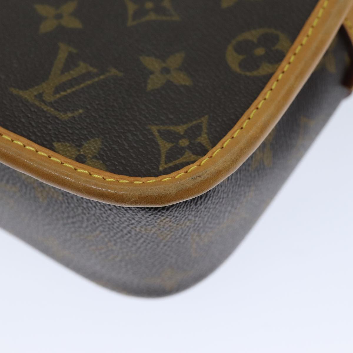 LOUIS VUITTON Monogram Sologne Shoulder Bag M42250 LV Auth 72434