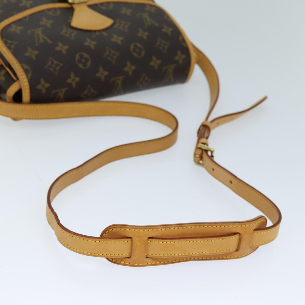 LOUIS VUITTON Monogram Sologne Shoulder Bag M42250 LV Auth 72434