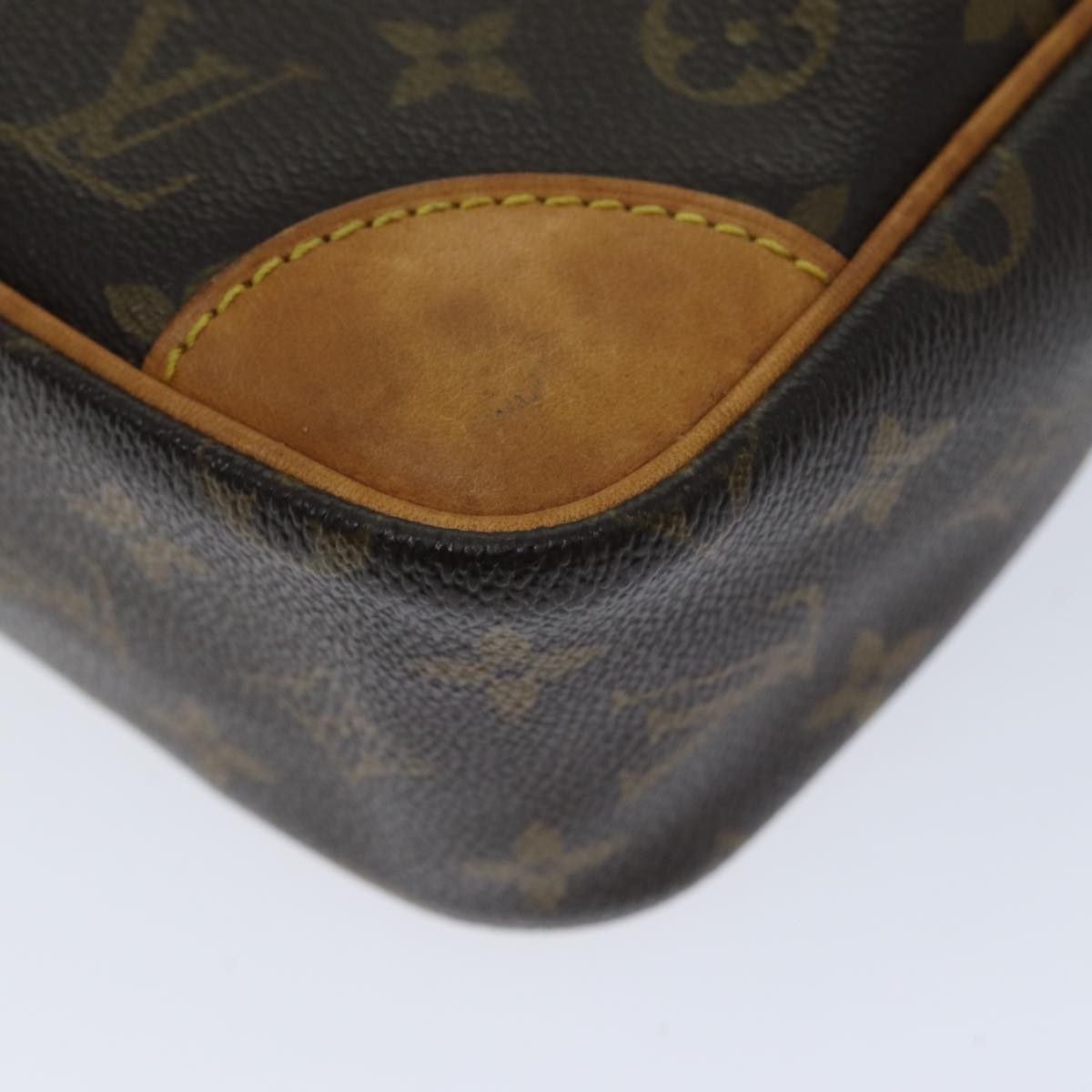 LOUIS VUITTON Monogram Trocadero 30 Shoulder Bag M51272 LV Auth 72535