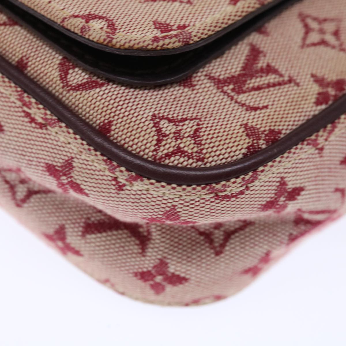 LOUIS VUITTON Monogram Mini Juliet MM Shoulder Bag Red M92219 LV Auth 72590