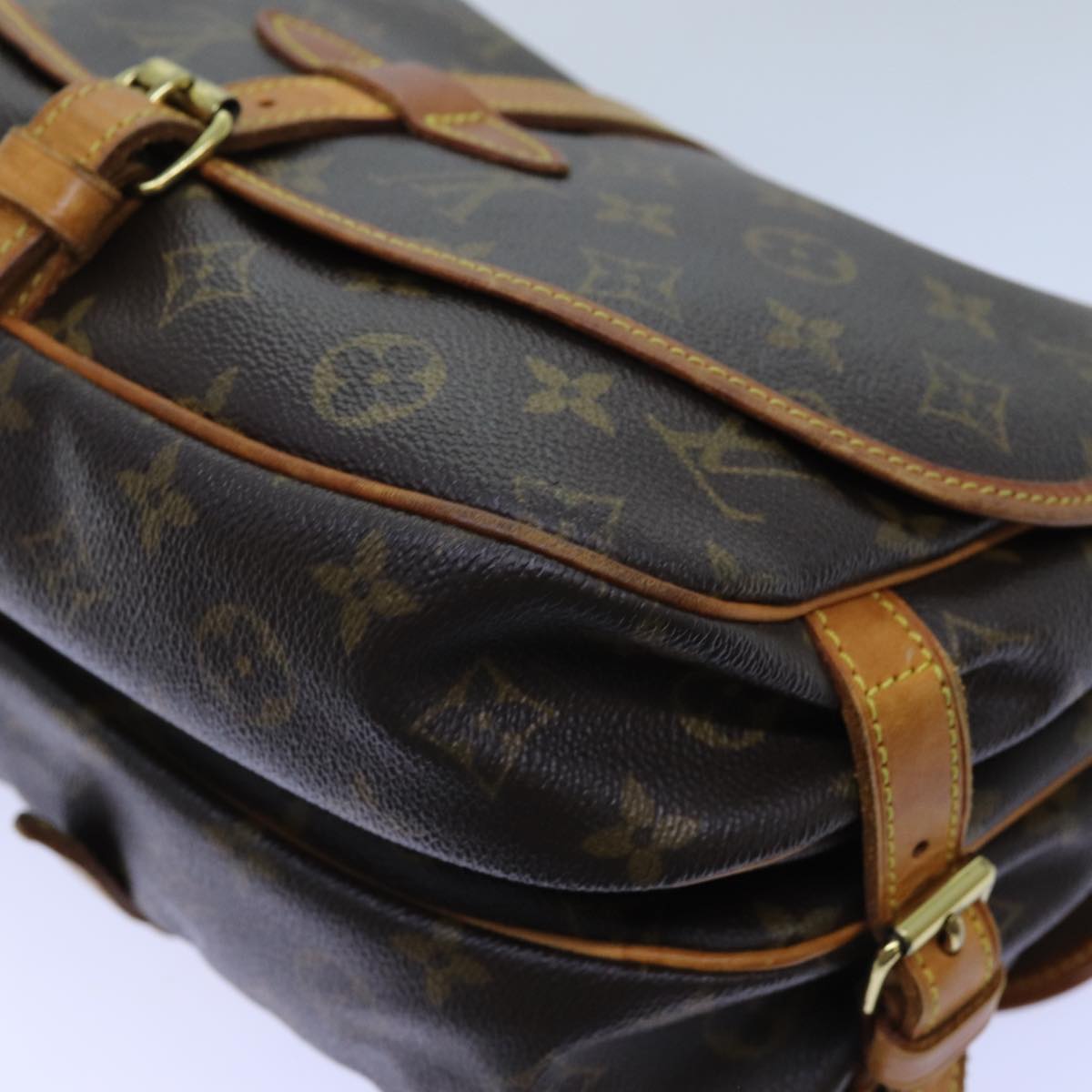 LOUIS VUITTON Monogram Saumur 30 Shoulder Bag M42256 LV Auth 72604