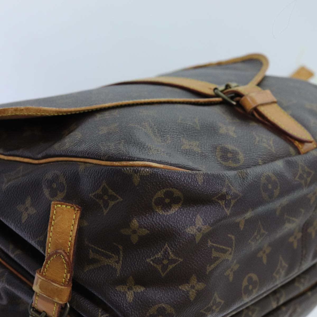 LOUIS VUITTON Monogram Saumur 35 Shoulder Bag M42254 LV Auth 72612