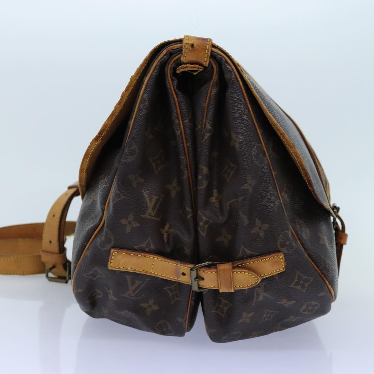 LOUIS VUITTON Monogram Saumur 35 Shoulder Bag M42254 LV Auth 72612