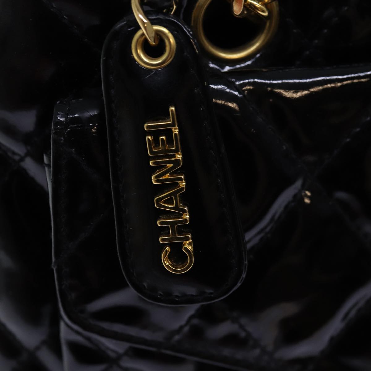 CHANEL Matelasse Turn Lock Chain Shoulder Bag Enamel Black CC Auth 72715