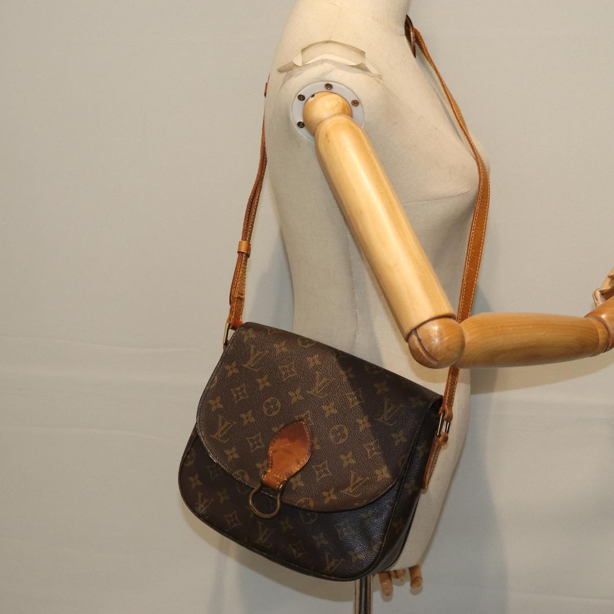 LOUIS VUITTON Monogram Saint Cloud GM Shoulder Bag M51242 LV Auth 72740