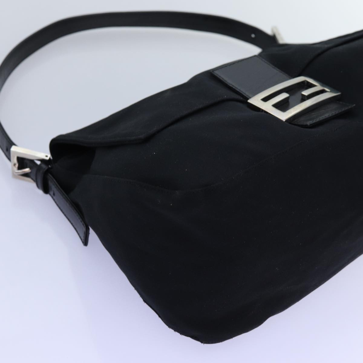 FENDI Mamma Baguette Shoulder Bag Nylon Black Auth 72742