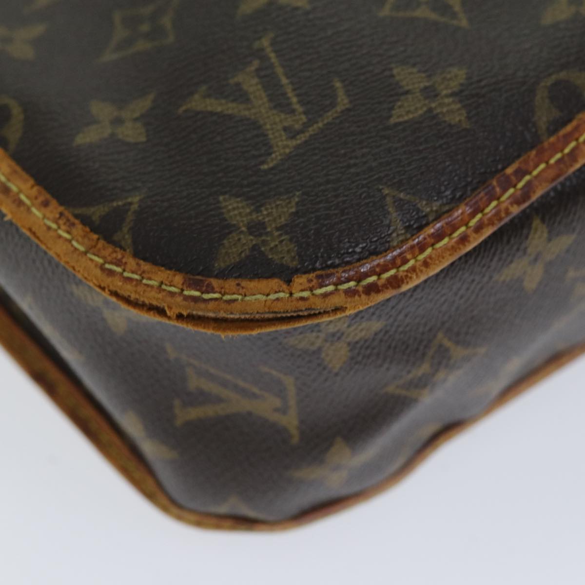 LOUIS VUITTON Monogram Messenger Bosphore PM Shoulder Bag M40106 LV Auth 72831