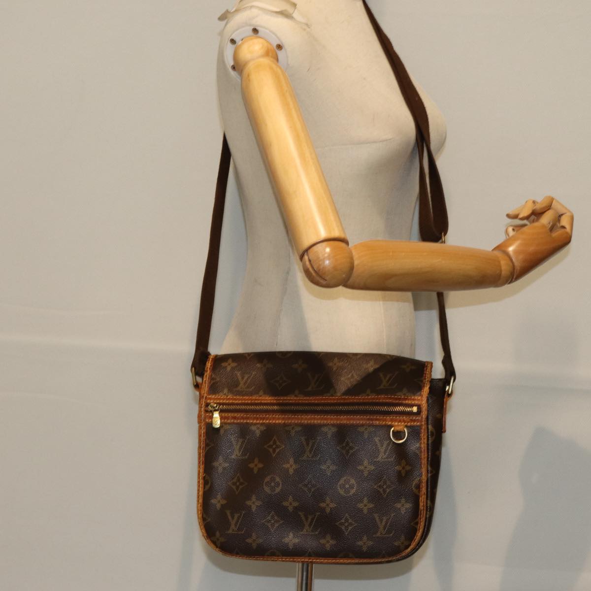 LOUIS VUITTON Monogram Messenger Bosphore PM Shoulder Bag M40106 LV Auth 72831