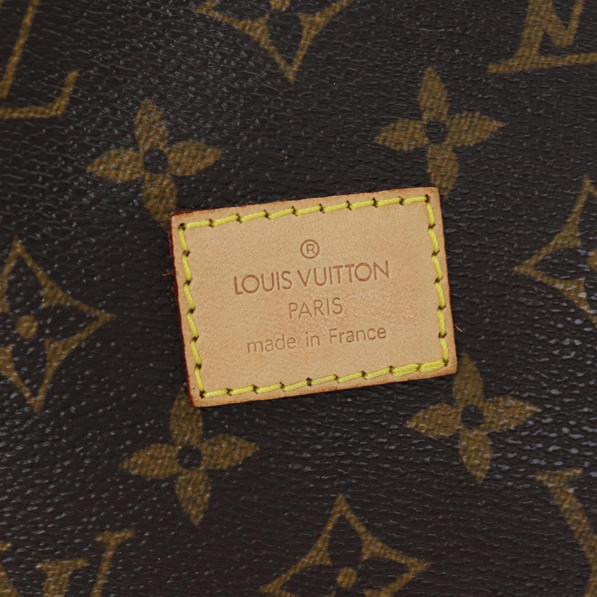 LOUIS VUITTON Monogram Saumur 30 Shoulder Bag M42256 LV Auth 72930