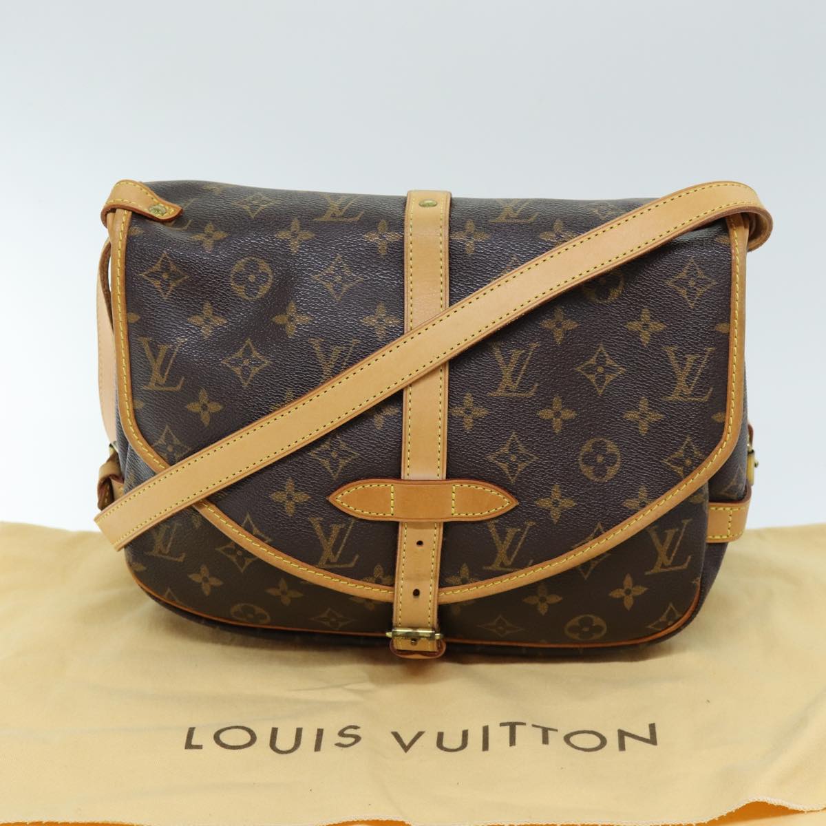 LOUIS VUITTON Monogram Saumur 30 Shoulder Bag M42256 LV Auth 72930