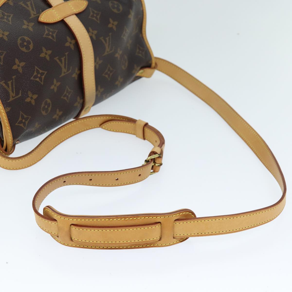 LOUIS VUITTON Monogram Saumur 30 Shoulder Bag M42256 LV Auth 72930