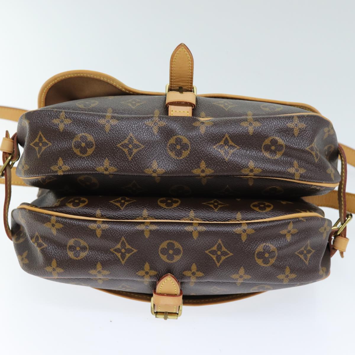 LOUIS VUITTON Monogram Saumur 30 Shoulder Bag M42256 LV Auth 72930