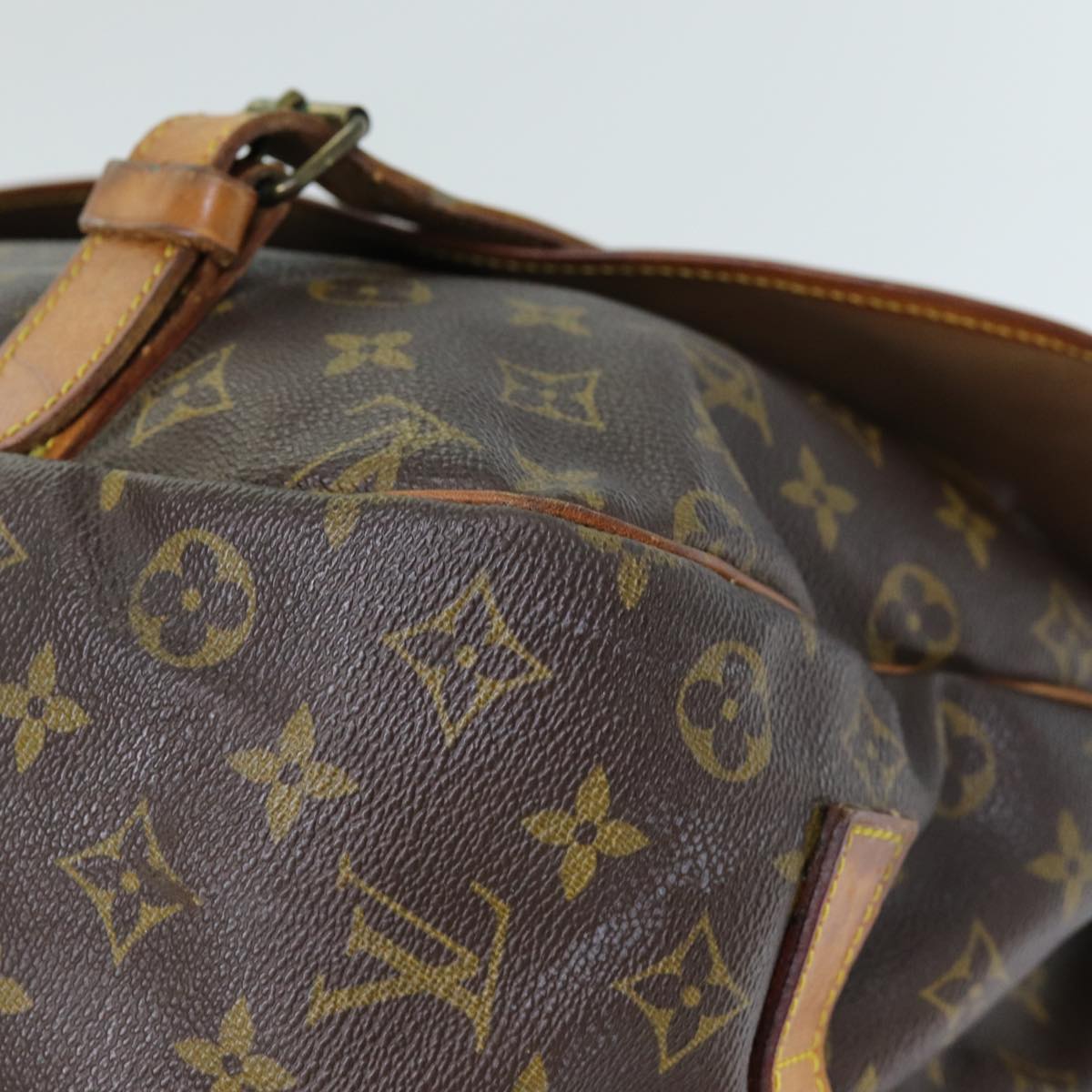 LOUIS VUITTON Monogram Saumur 43 Shoulder Bag M42252 LV Auth 72952