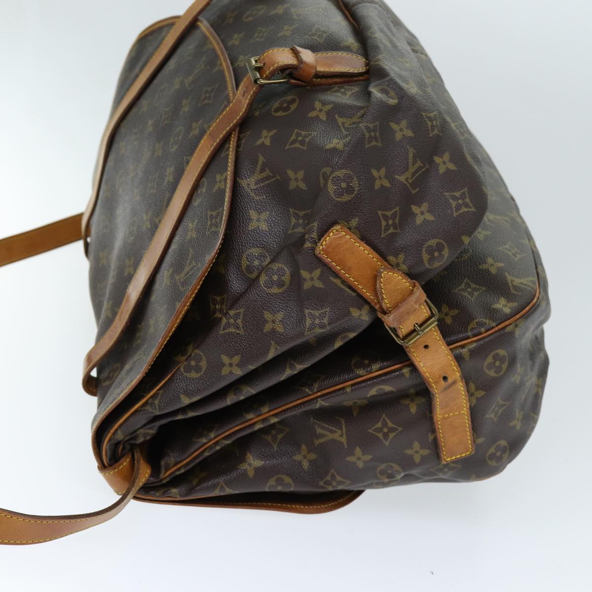 LOUIS VUITTON Monogram Saumur 43 Shoulder Bag M42252 LV Auth 72952