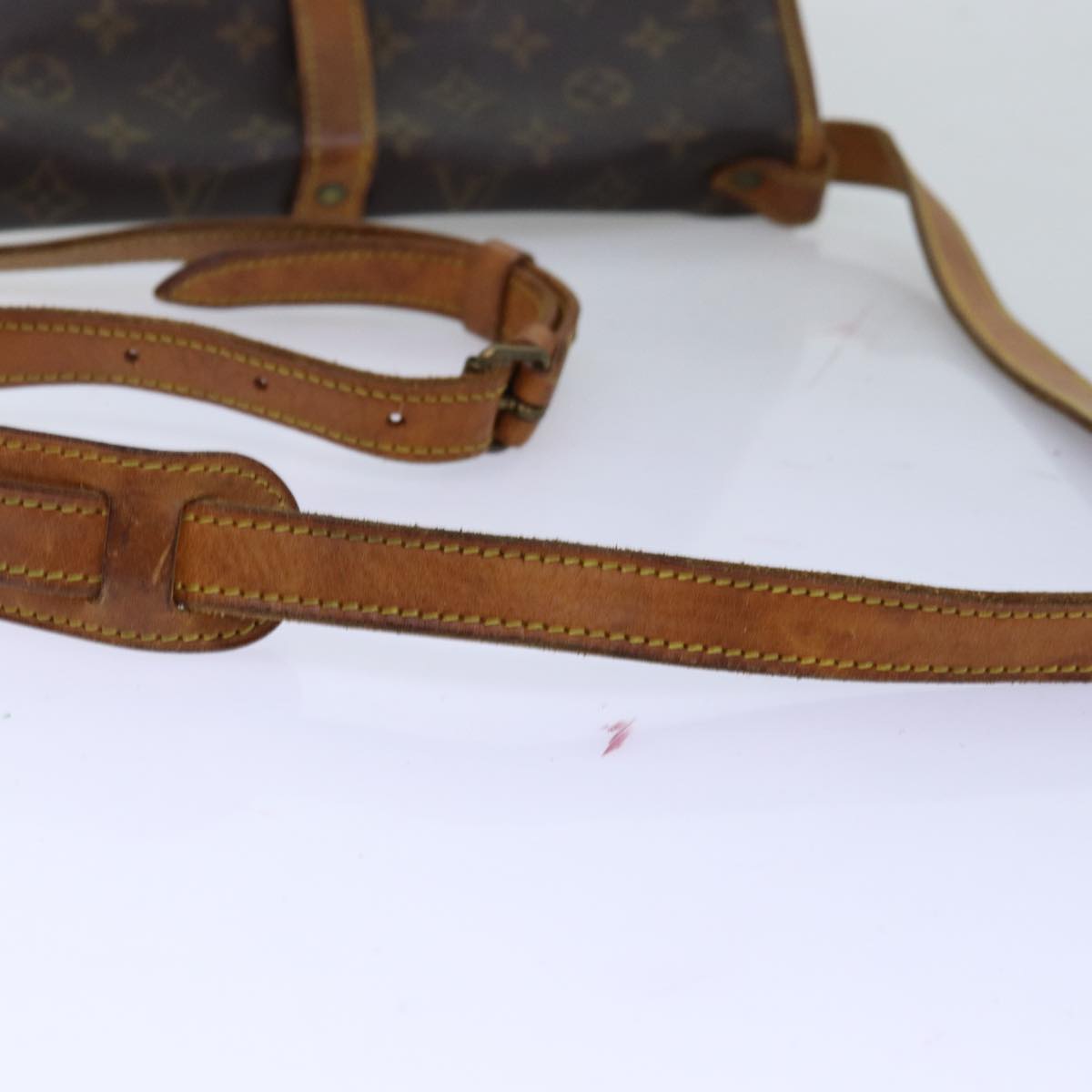 LOUIS VUITTON Monogram Saumur 30 Shoulder Bag M42256 LV Auth 73043