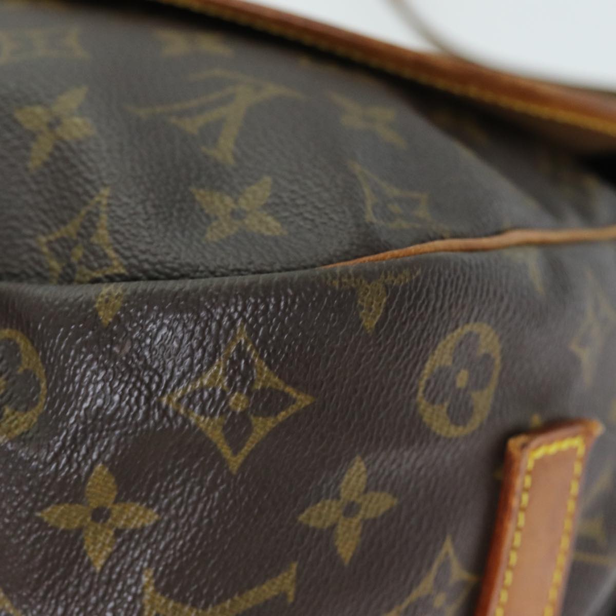 LOUIS VUITTON Monogram Saumur 35 Shoulder Bag M42254 LV Auth 73044